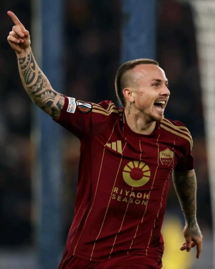 阿贾克斯脚踢惊艳，瞠目结舌空前绝后的简单介绍