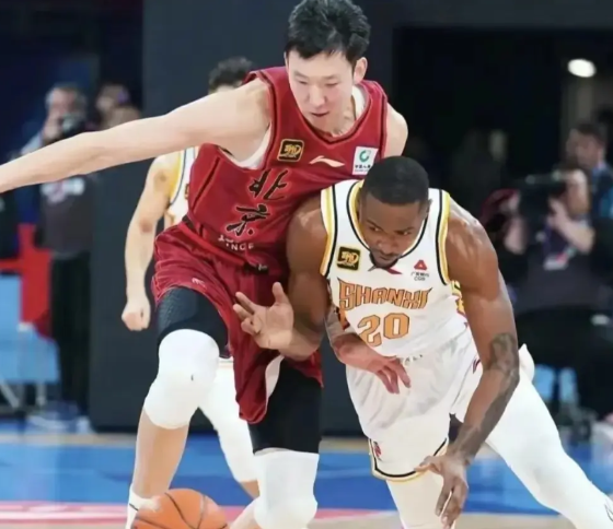 关于山东泰山主帅放话：全明星赛常规赛必胜辽宁男篮，周琦冷笑回应的信息